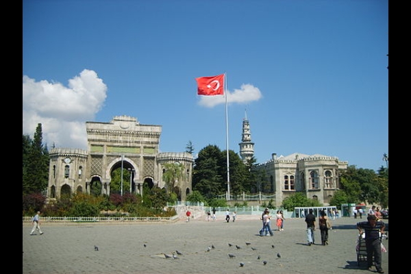 İstanbul Üniversitesi